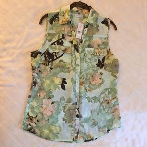 NWT New York & Co. Sleeveless Floral Blouse